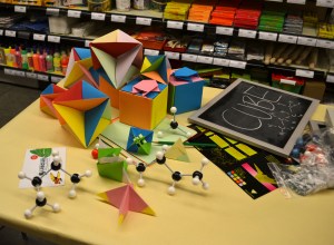 sòlids platònics, octaedres, cubs, colors, molecules, barcelona