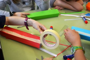 Taller construcció Periscopis Extraescolars Barcelona