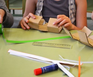 Taller construcció Periscopis Extraescolars Barcelona