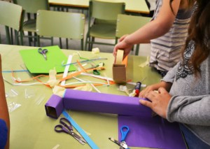 Taller construcció Periscopis Extraescolars Barcelona