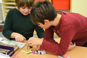 Tallers extraescolars - Circuits elèctrics amb littleBits