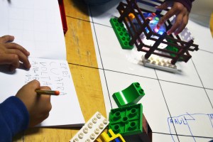 Tallers Robòtica Bee-Bot i Blue-Bot