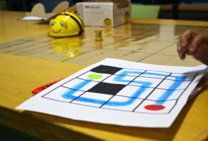 Tallers Robòtica Bee-Bot i Blue-Bot