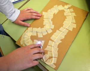 Tallers Extraescolars Circuits Elèctrics