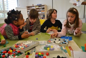 Tallers Extraescolars Ciència Molècules