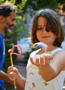 Tallers Extraescolars Ciència Bombolles Barcelona