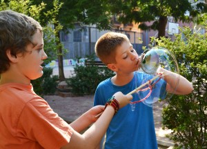 Tallers Extraescolars Ciència Bombolles Barcelona