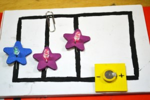 Tallers Extraescolars Circuits Elèctrics