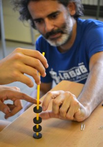 Tallers Extraescolars Ciència Magnetisme Imants Barcelona