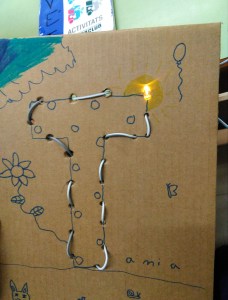 Tallers Extraescolars Ciència Circuits Elèctrics