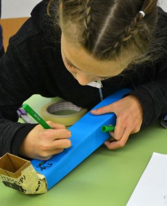 Taller construcció Periscopis Extraescolars Ciència Barcelona