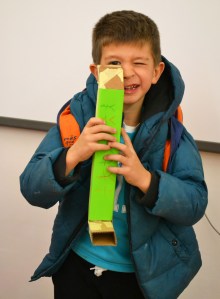 Taller construcció Periscopis Extraescolars Ciència Barcelona