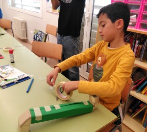 Taller construcció Periscopis Extraescolars Ciència Barcelona