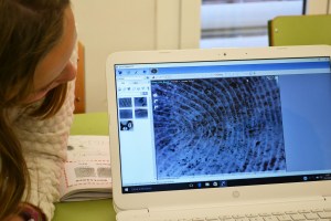 Taller Empremtes dactilars Dactiloscòpia Extraescolars Barcelona