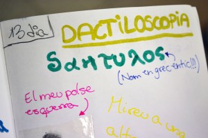 Taller Empremtes dactilars Dactiloscòpia Extraescolars Barcelona