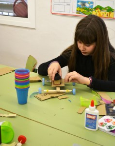 Taller Cotxes Elèctrics Extraescolars STEAM Barcelona