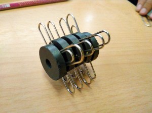 Tallers Extraescolars Ciència Badalona Magnetisme