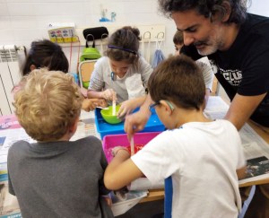 Tallers Extraescolars Ciència Badalona Fluids no-newtonians