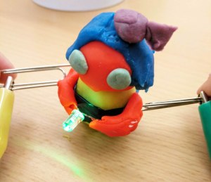 Tallers Extraescolars Ciència STEAM Circuits Play-Doh