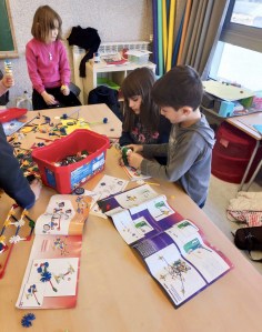 Tallers Extraescolars Robòtica Tecnologia Programació K'Nex Scratch STEAM