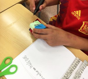 Tallers extraescolars Barcelona Ciència Sòlids Platònics Origami