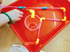 Taller Extraescolar Ciència Física Hidràulica STEAM Barcelona