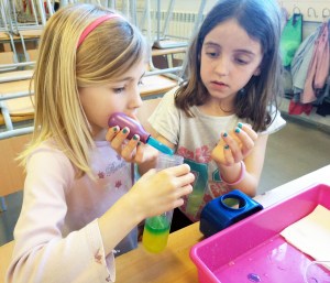 Tallers extraescolars química-física densitat dels líquids Badalona