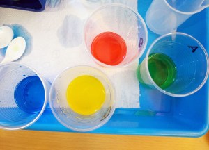 Tallers extraescolars química-física densitat dels líquids Badalona