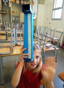 Taller construcció Periscopis Extraescolars Ciència Badalona