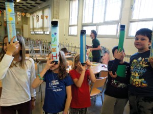 Taller construcció Periscopis Extraescolars Ciència Badalona