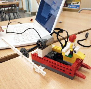 Taller Robòtica LEGO WeDo Extraescolars STEAM Barcelona