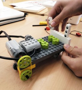 Taller Robòtica LEGO WeDo Extraescolars STEAM Barcelona