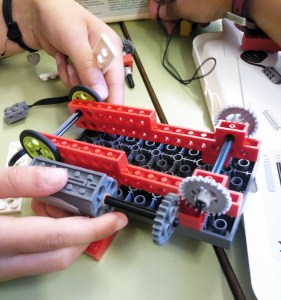 Taller Robòtica LEGO WeDo Extraescolars STEAM Barcelona