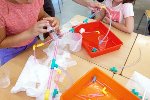 Taller Extraescolar Ciència Física Hidràulica STEAM Barcelona