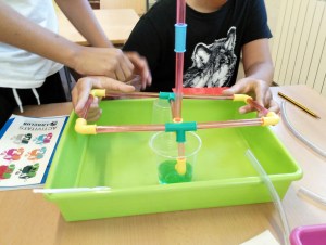Taller Extraescolar Ciència Física Hidràulica STEAM Barcelona