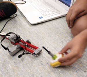 Taller Robòtica LEGO WeDo Extraescolars STEAM