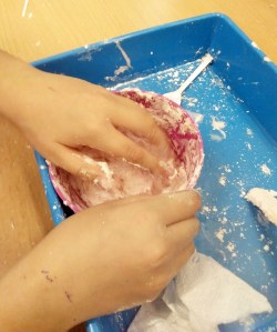 Tallers Extraescolars STEAM Slime Aranyes Invertebrats