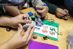 Taller Robòtica Mecànica LEGO Technic WeDo Extraescolars STEAM