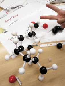 Tallers Extraescolars Barcelona Ciència Molècules