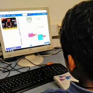 Micro:bit Tallers Extraescolars Programació STEAM