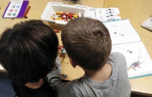 Taller Robòtica LEGO WeDo Extraescolars STEAM
