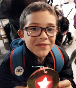 Tallers Extraescolars Tecnologia Maker STEAM Barcelona Decoracions de Nadal amb LEDs