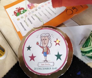 Tallers Extraescolars Tecnologia Maker STEAM Barcelona Decoracions de Nadal amb LEDs