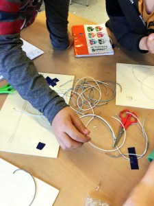 Tallers Extraescolars Ciència STEAM Circuits Elèctrics