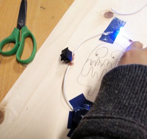 Tallers Extraescolars Ciència STEAM Circuits Elèctrics