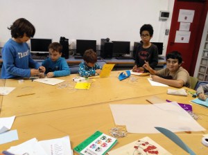 Tallers Extraescolars Ciència STEAM Circuits Elèctrics