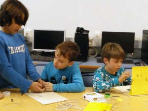 Tallers Extraescolars Ciència STEAM Circuits Elèctrics