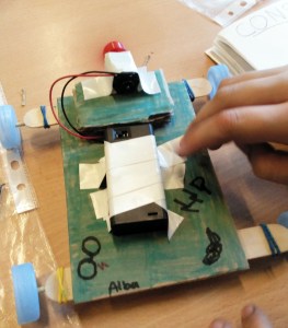 Taller Cotxes Elèctrics Extraescolars STEAM