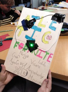 Tallers Extraescolars Ciència STEAM Circuits Elèctrics