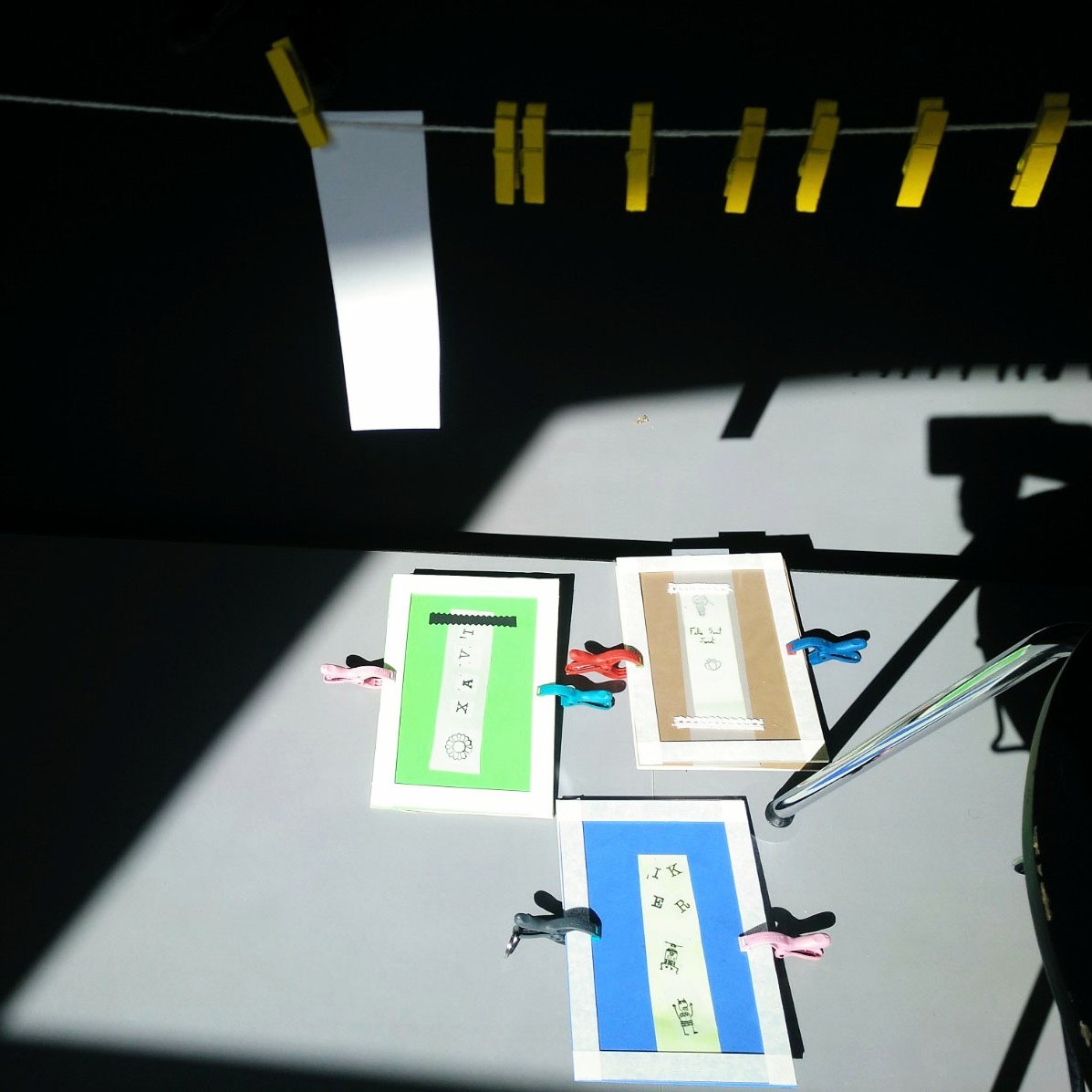 Taller Cianotípia Biblioteques STEAM Sant Jordi Punts Llibre